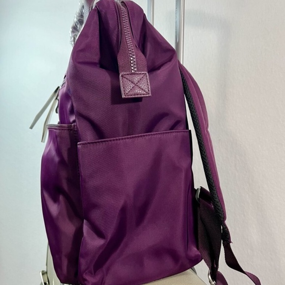 Baggallini Soho Backpack RFID Travel Laptop Backpack NWT Mulberry Washable - Picture 4 of 12